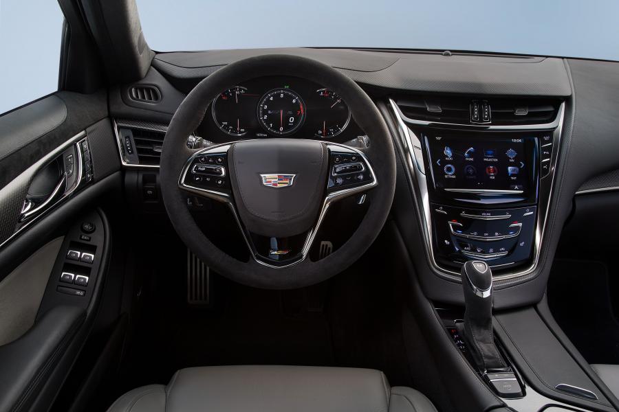 Торпедо Cadillac CTS-V 2015 года  (WW) (фото 6 из 18)